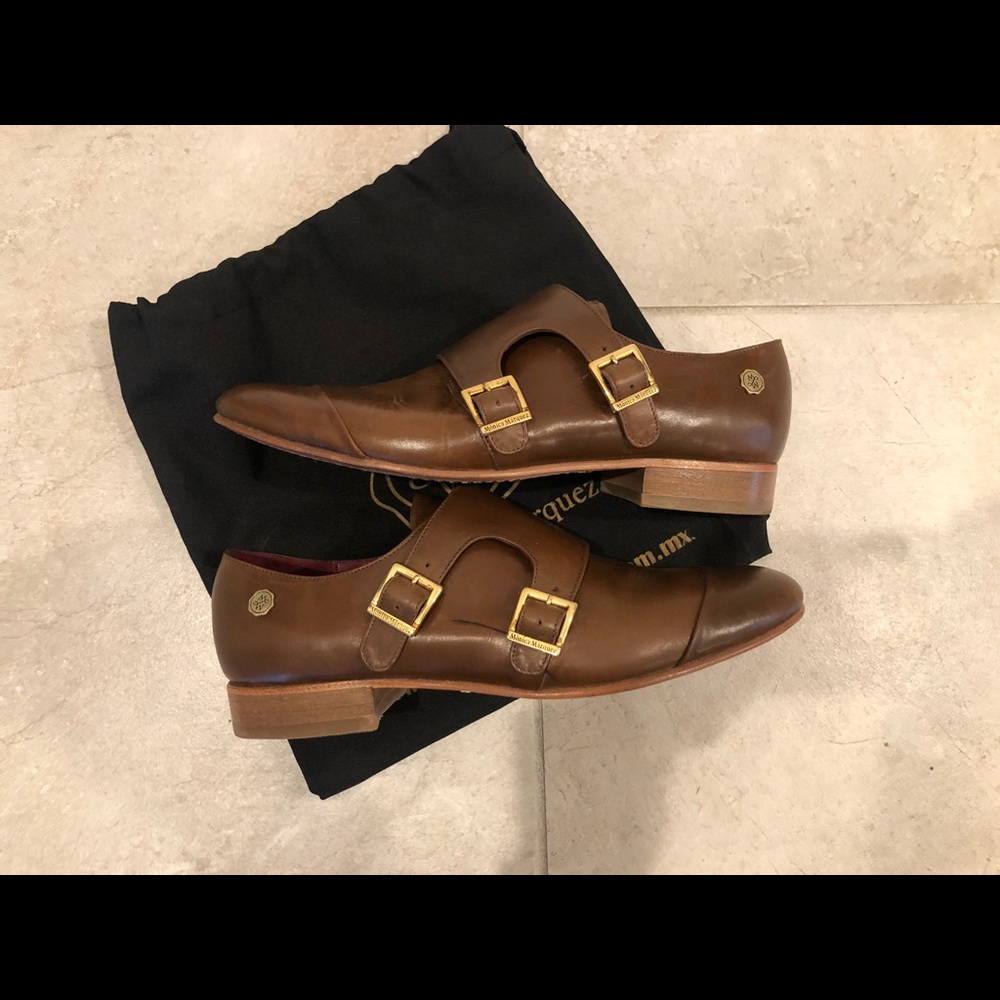 Leather Shoes. monk style double buckle women’s 9